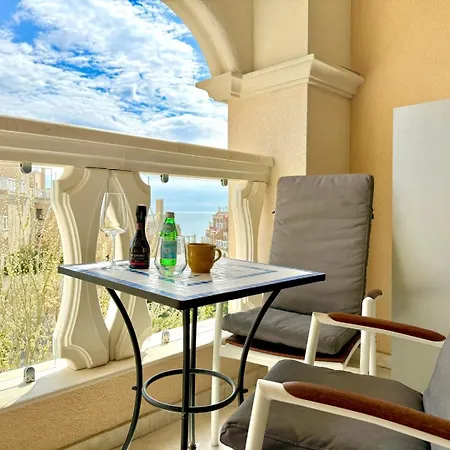 La By Cosher Apartment